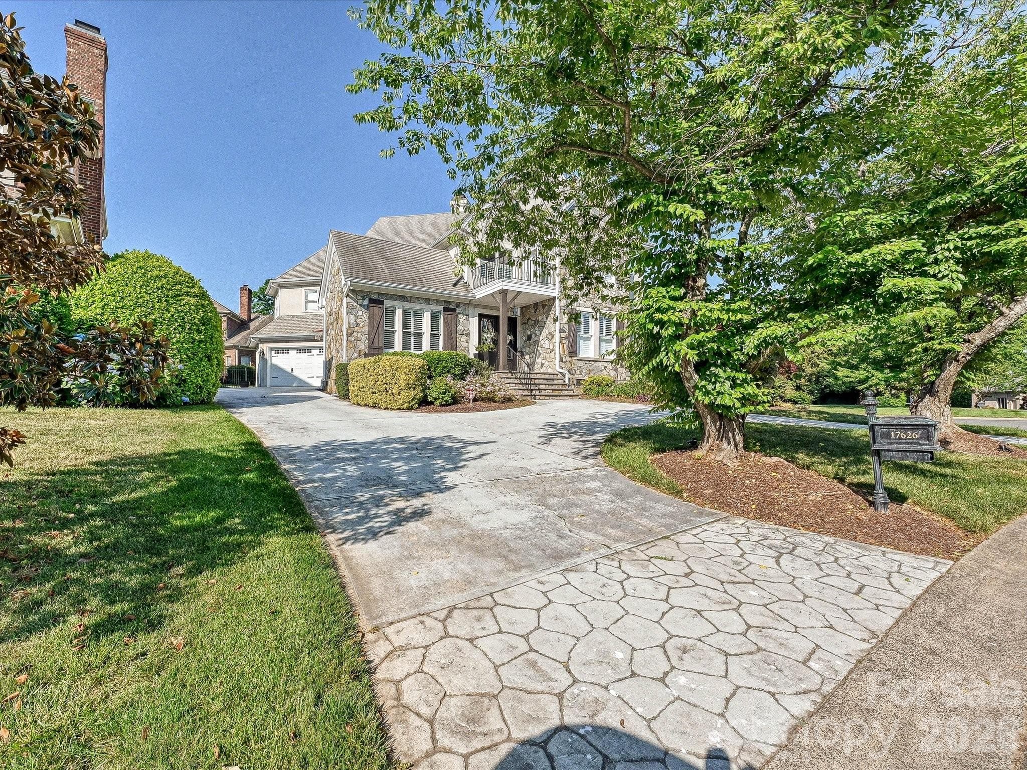 Single Family Residence at 17626 Spinnakers Reach Drive, Cornelius, photo 42 of 48