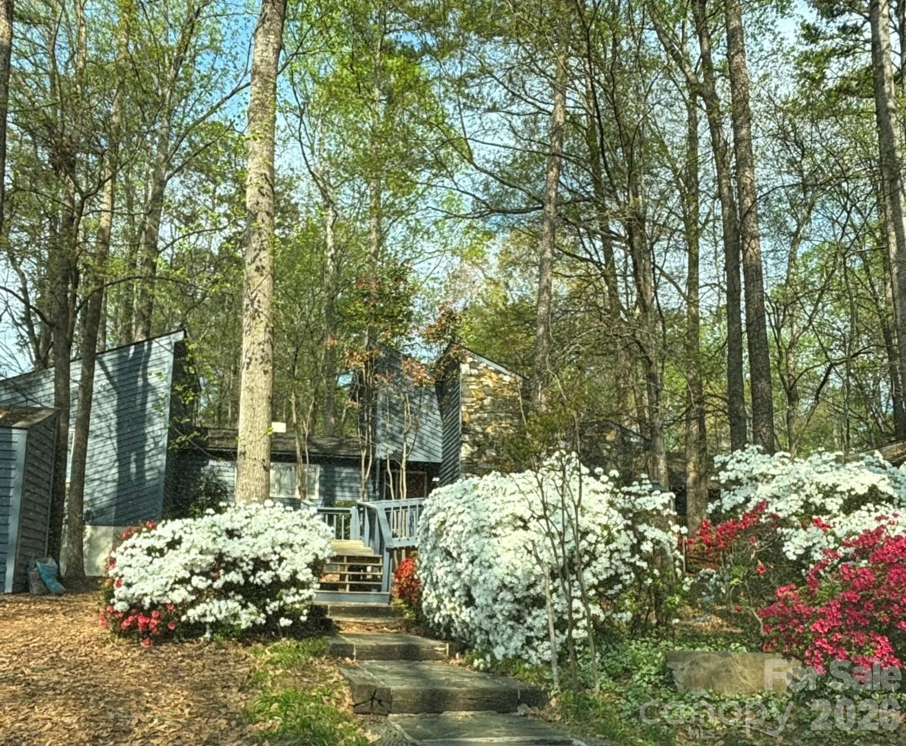 Single Family Residence at 2800 Patio Lane, Gastonia, photo 3 of 21