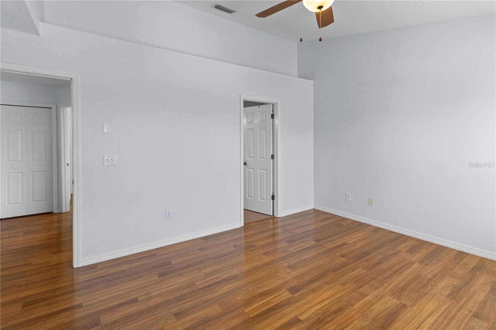 Townhouse at 12294 COUNTRY WHITE CIR, TAMPA, photo 10 of 21