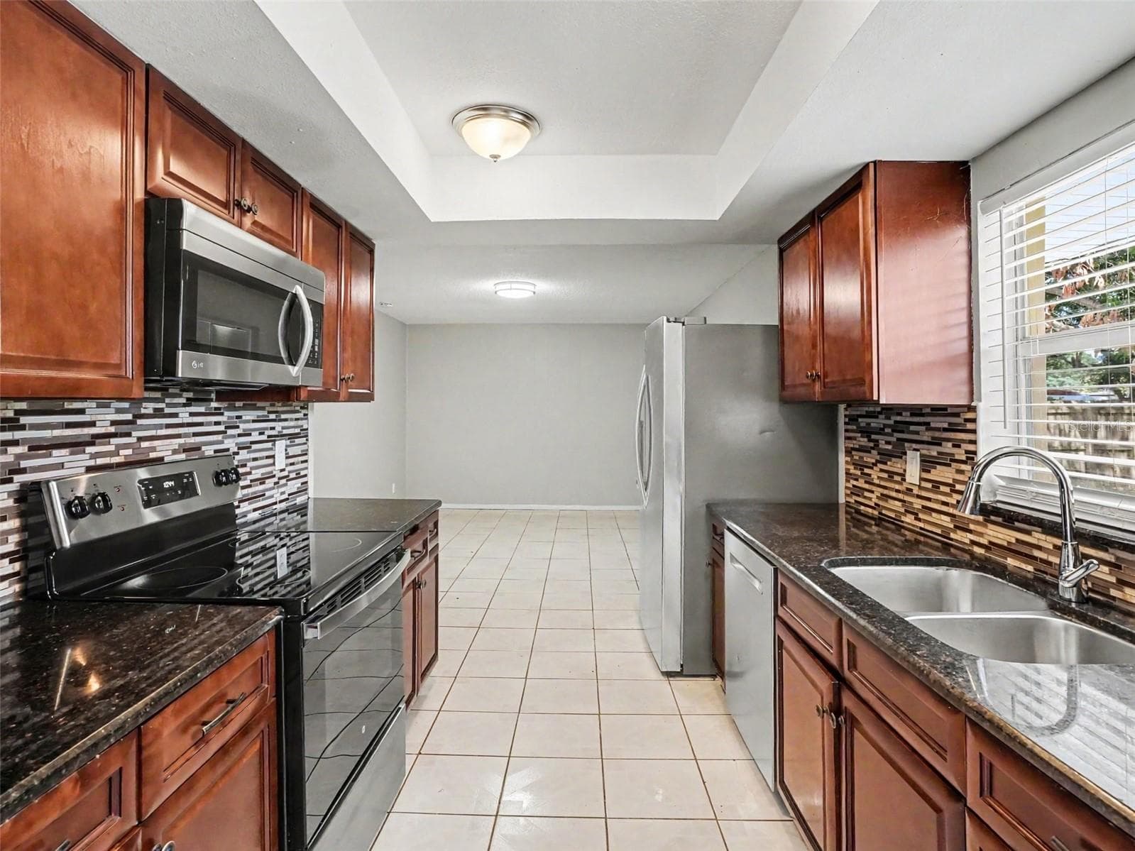 Single Family Residence at 615 THOMAS JEFFERSON WAY, ORLANDO, photo 4 of 21