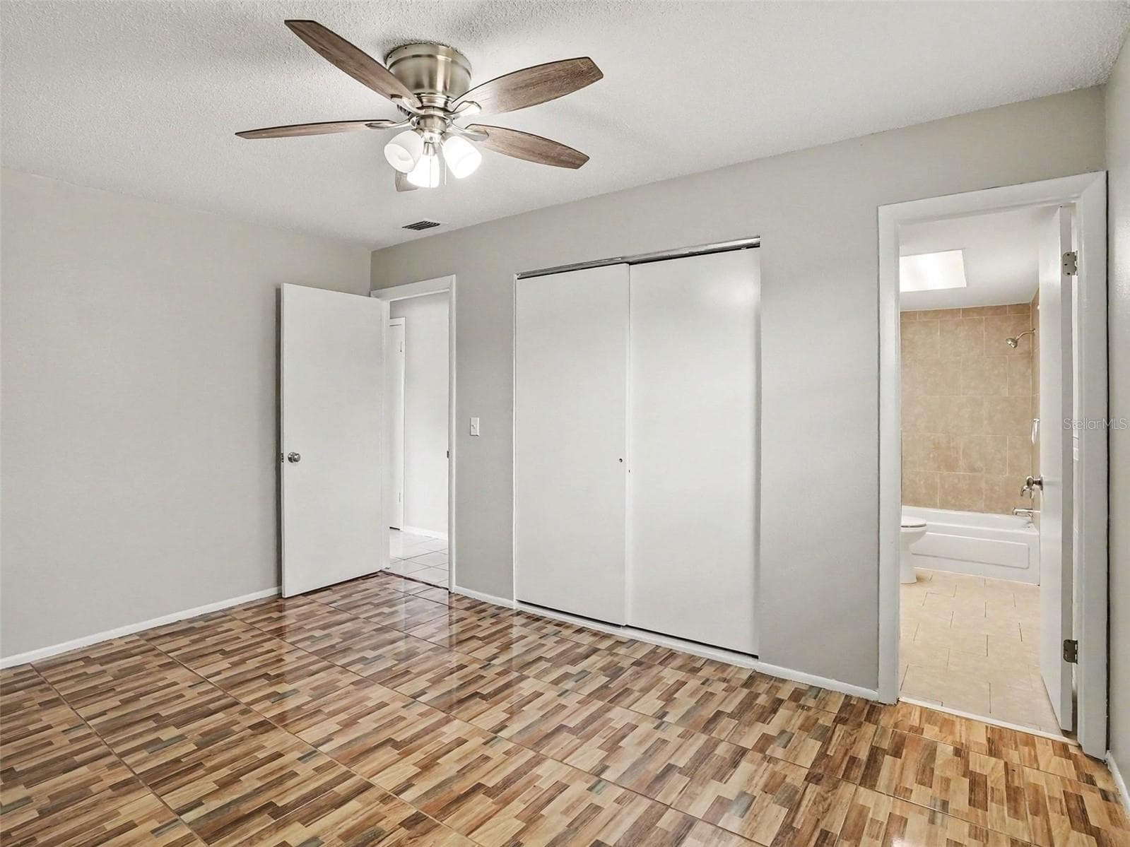 Single Family Residence at 615 THOMAS JEFFERSON WAY, ORLANDO, photo 18 of 21