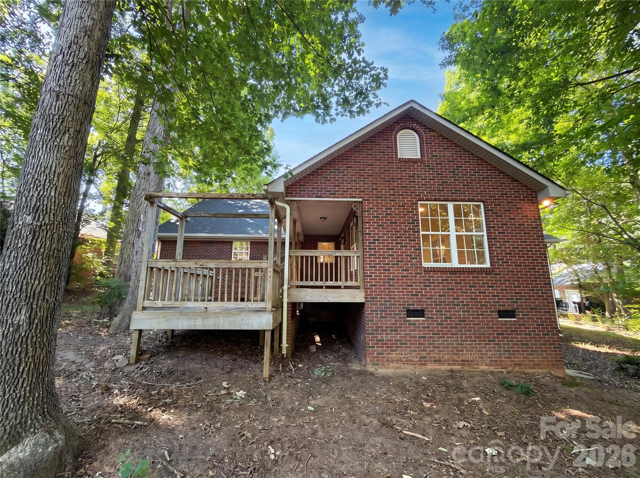 Single Family Residence at 6018 Bryant Lane, Waxhaw, photo 2 of 14