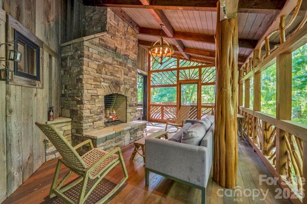 Screened portion of deck - 355 Oakley Green None, Boone