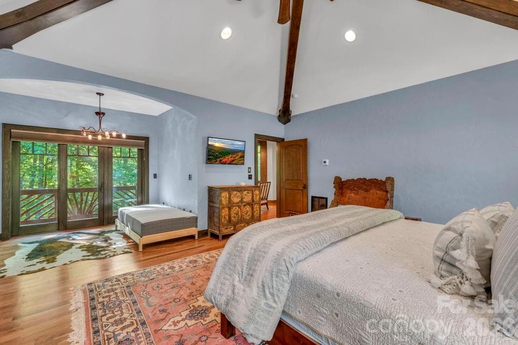 Upper-level 2nd primary suite - 355 Oakley Green None, Boone