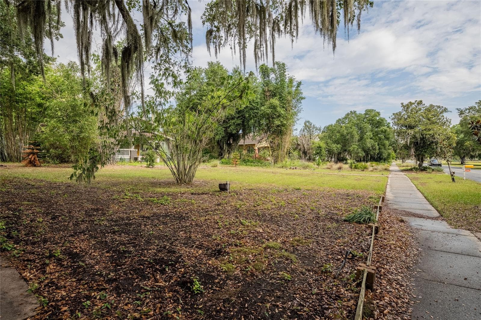 Single Family Residence at 116 S LAKESHORE BLVD, LAKE WALES, photo 49 of 53