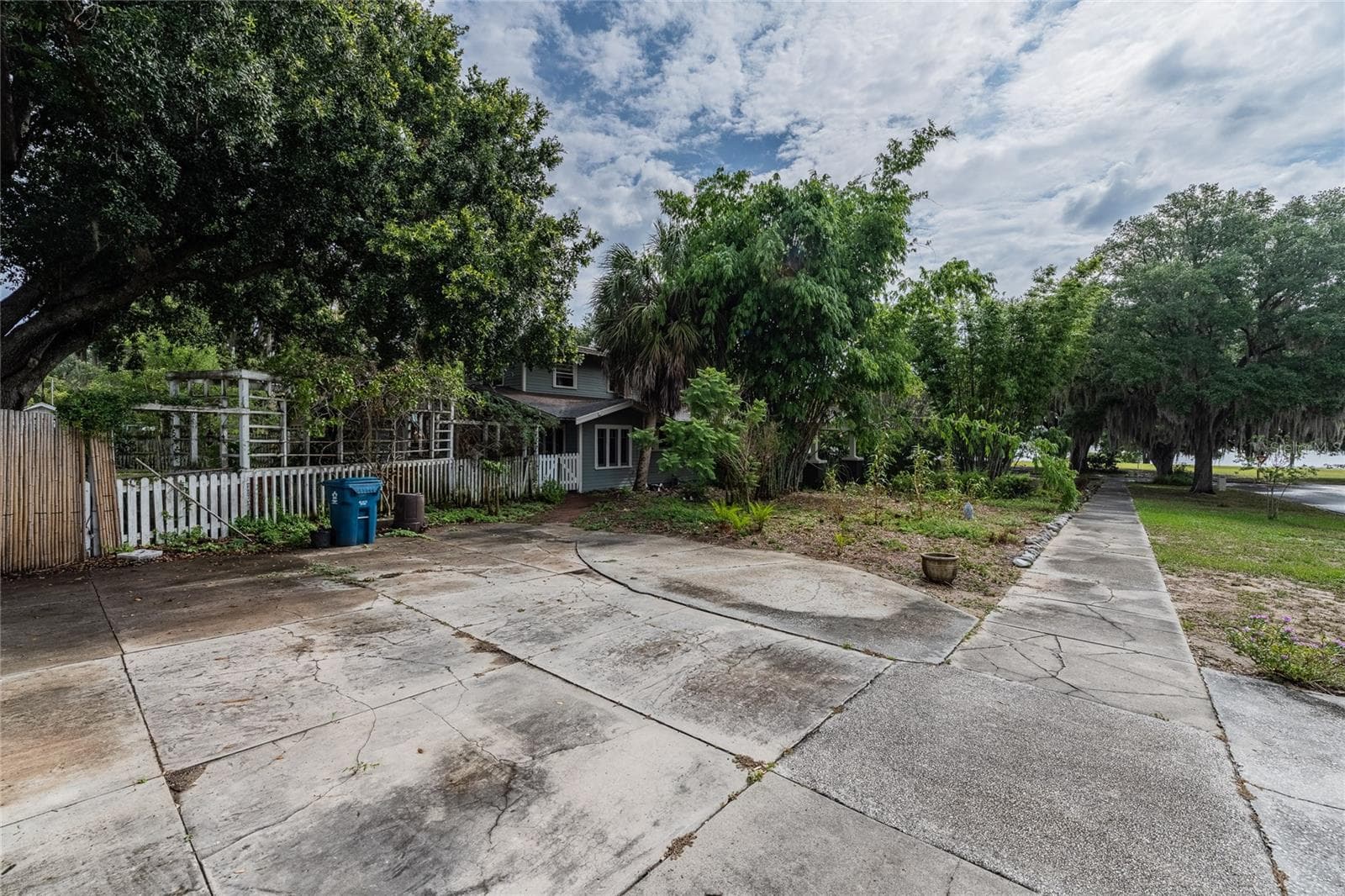 Single Family Residence at 116 S LAKESHORE BLVD, LAKE WALES, photo 52 of 53