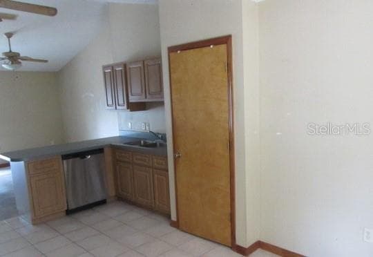 Single Family Residence at 824 BERRYHILL CIR, FRUITLAND PARK, photo 4 of 13