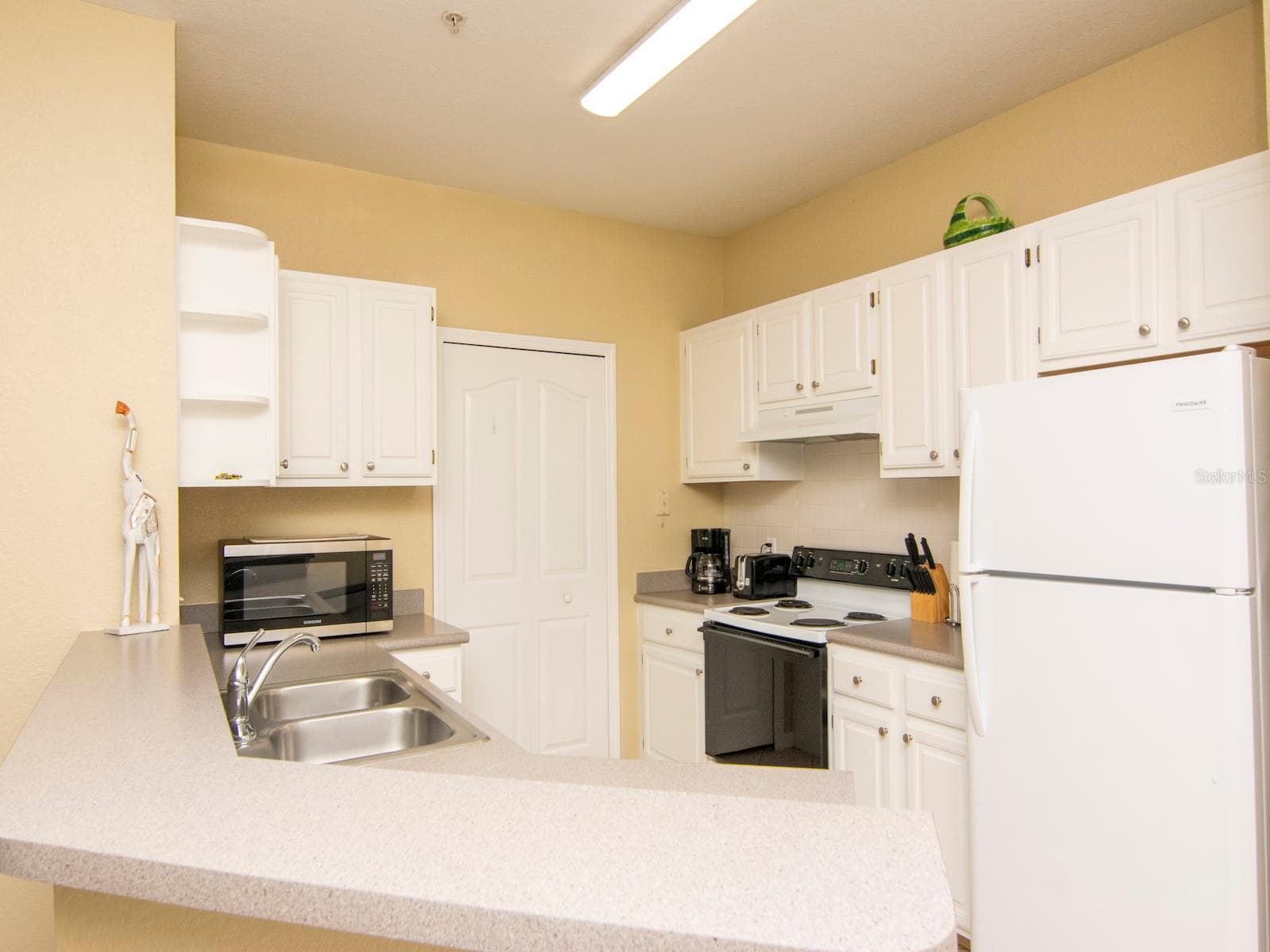 Kitchen - 5815 LEGACY CRESCENT PL #202, RIVERVIEW