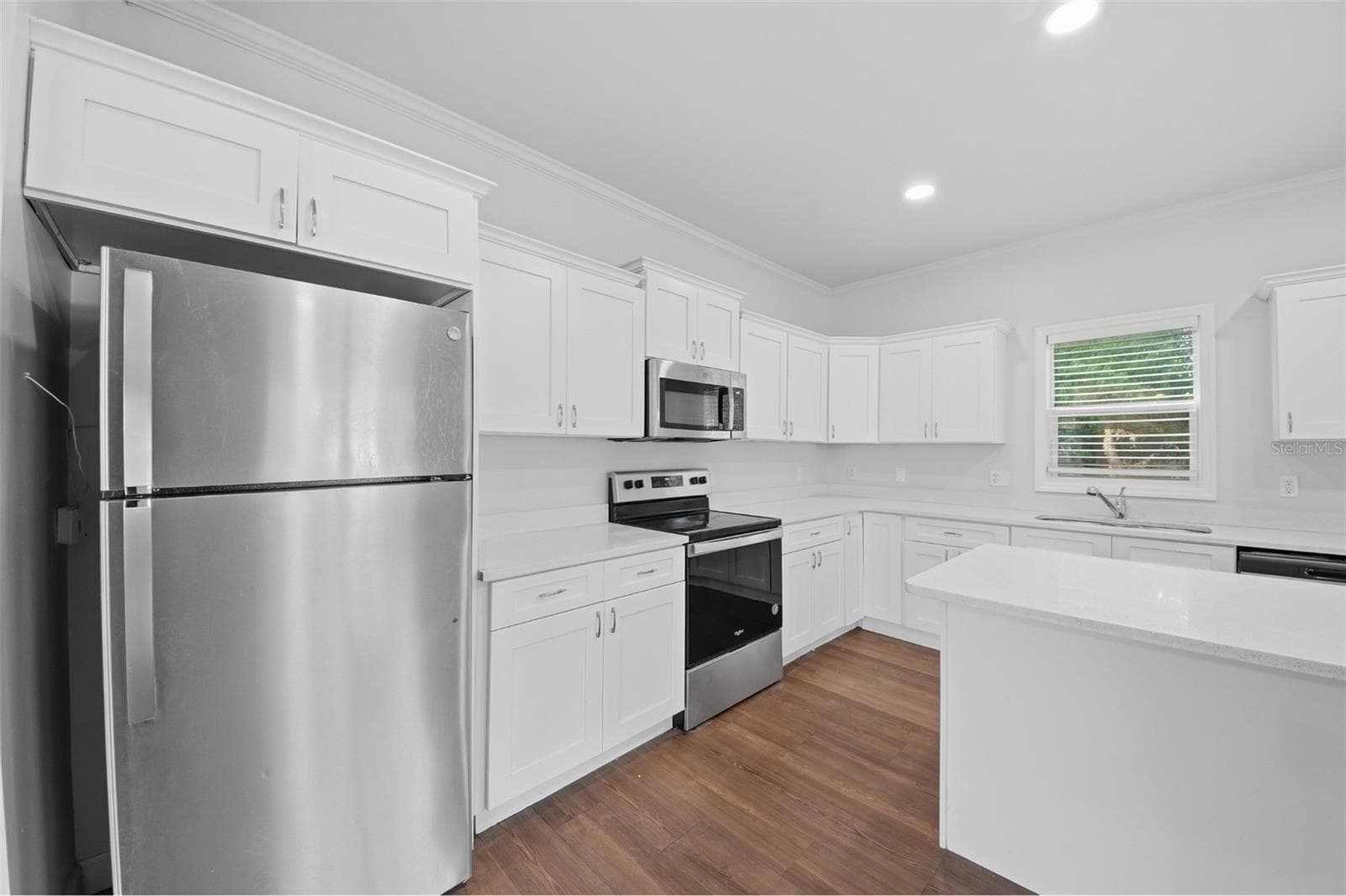Single Family Residence at 5430 ROSE AVE, ORLANDO, photo 7 of 29