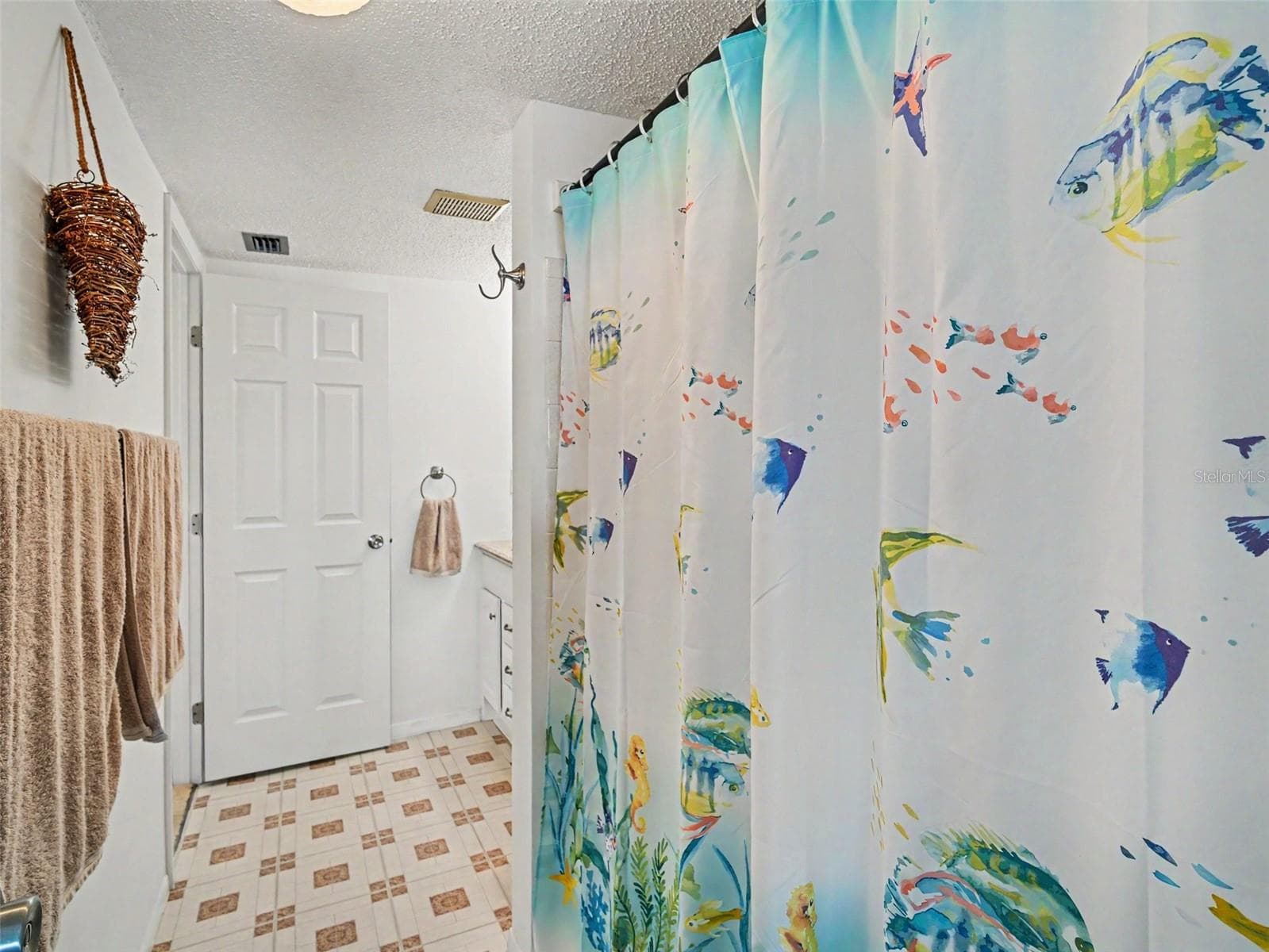 Condominium at 3801 LAKE BAYSHORE DR #H413, BRADENTON, photo 20 of 36