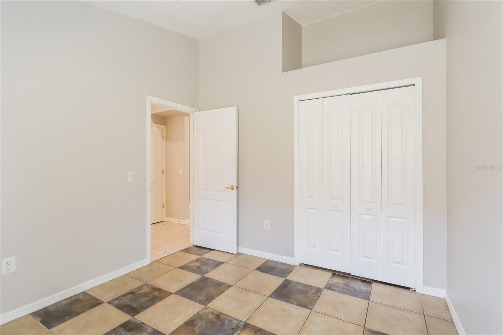Single Family Residence at 23211 BAYOU GROVE ST, LAND O LAKES, photo 8 of 15