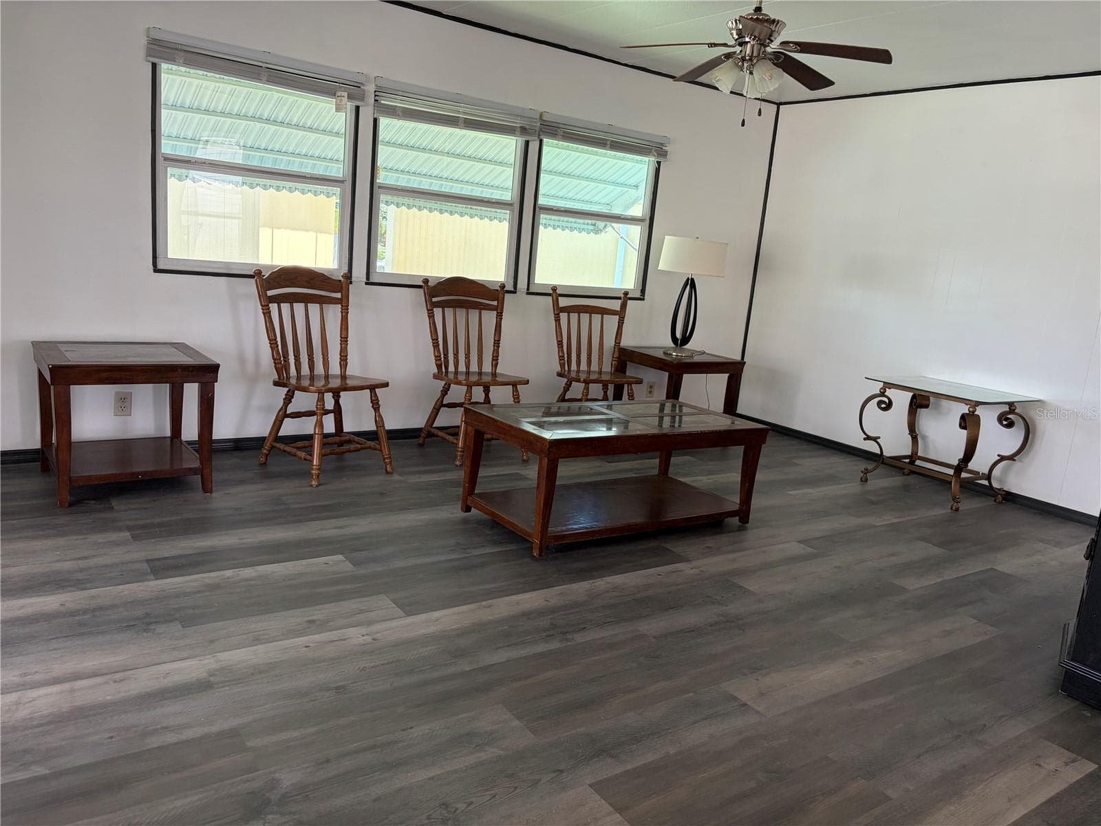 Mobile Home at 5221 BEECHMONT AVE, SARASOTA, photo 12 of 74
