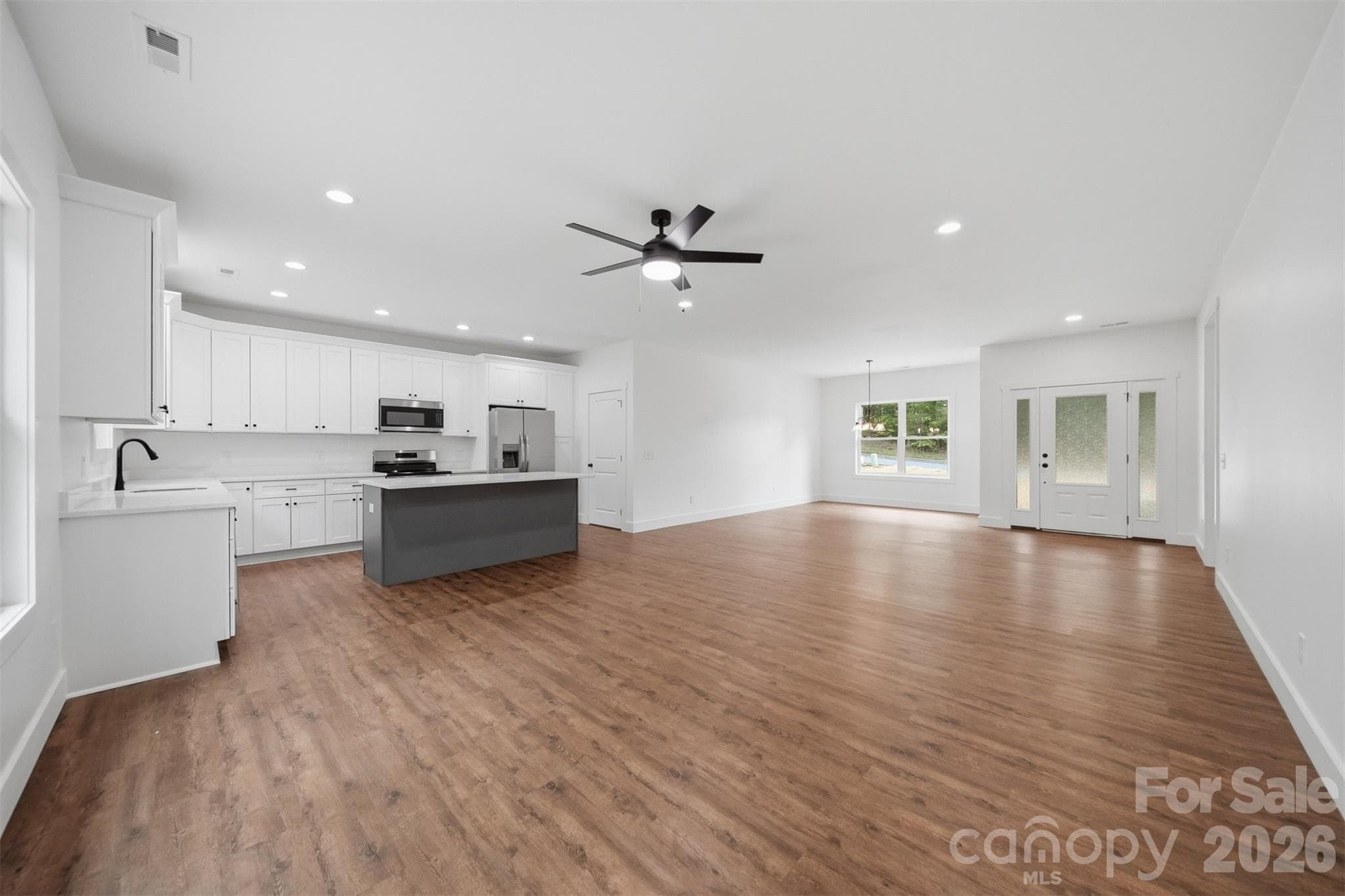 Single Family Residence at 414 Scarlett Oak Court NE, Lenoir, photo 14 of 57