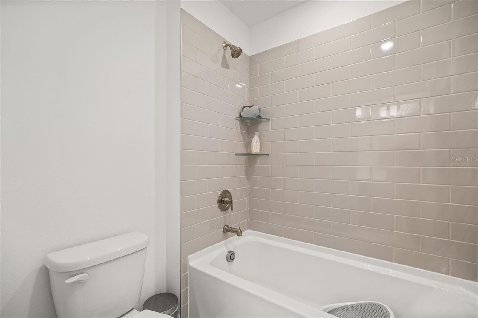 Single Family Residence at 1304 SILO DR, ST CLOUD, photo 17 of 30
