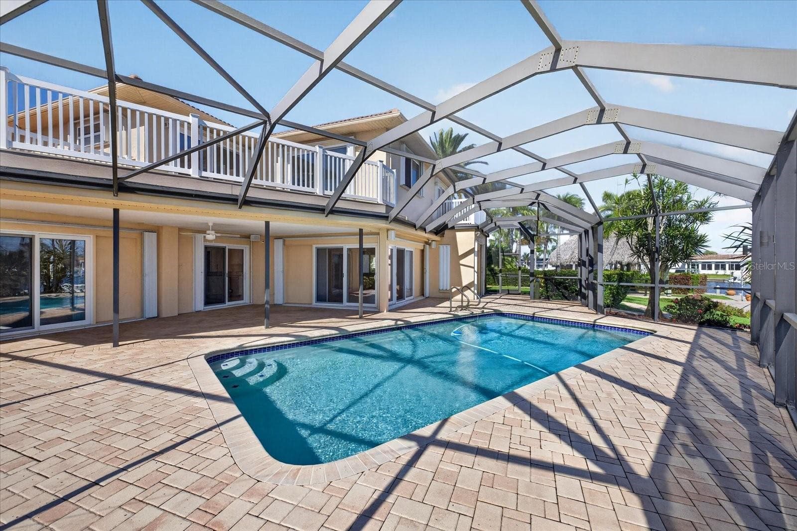 Single Family Residence at 3640 HARBORVIEW CT, NEW PORT RICHEY, photo 4 of 95