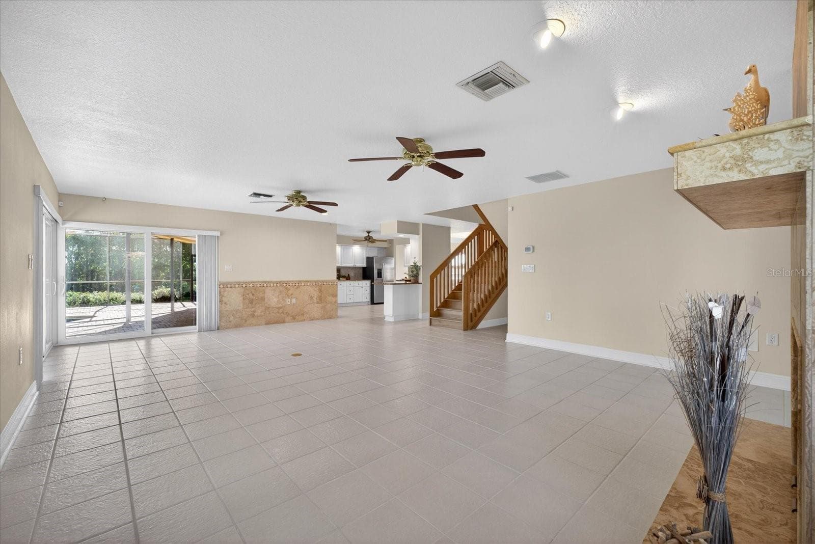 Livingroom - 3640 HARBORVIEW CT, NEW PORT RICHEY