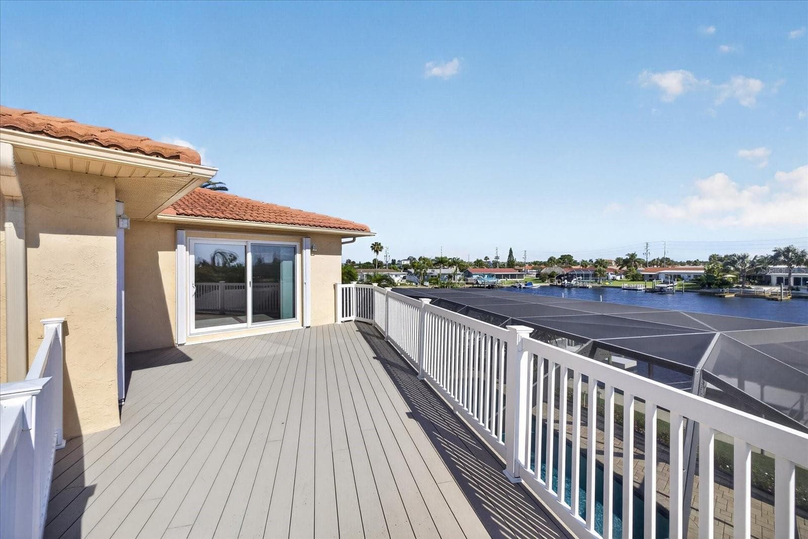 Balcony access from 2 upstairs bedrooms - 3640 HARBORVIEW CT, NEW PORT RICHEY