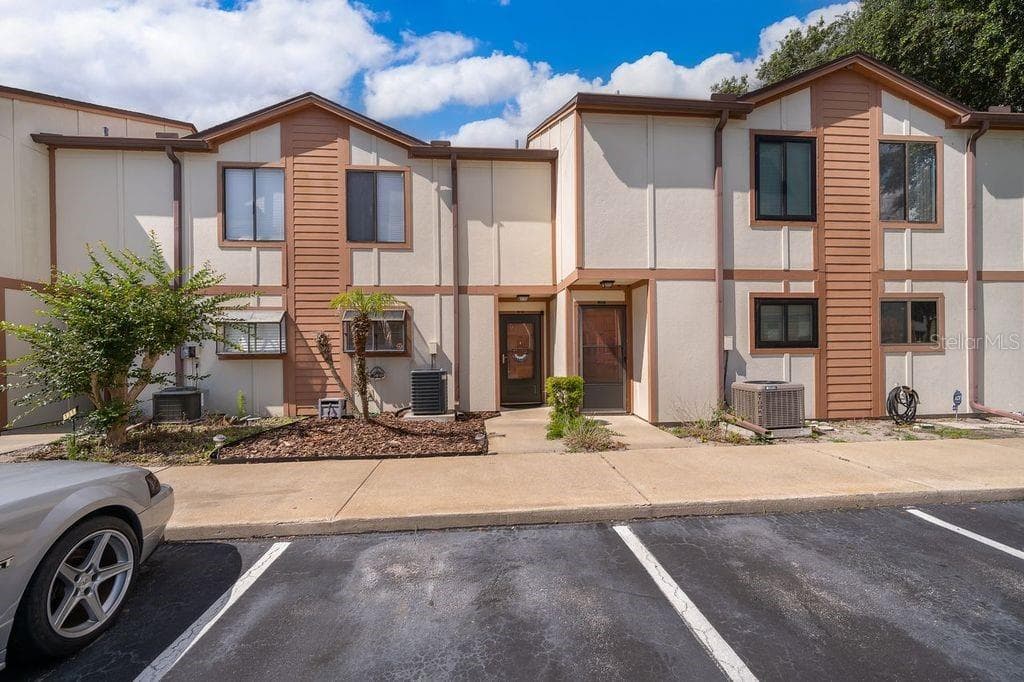 Condominium at 129 WHITE FAWN DR #1290, DAYTONA BEACH, photo 2 of 26