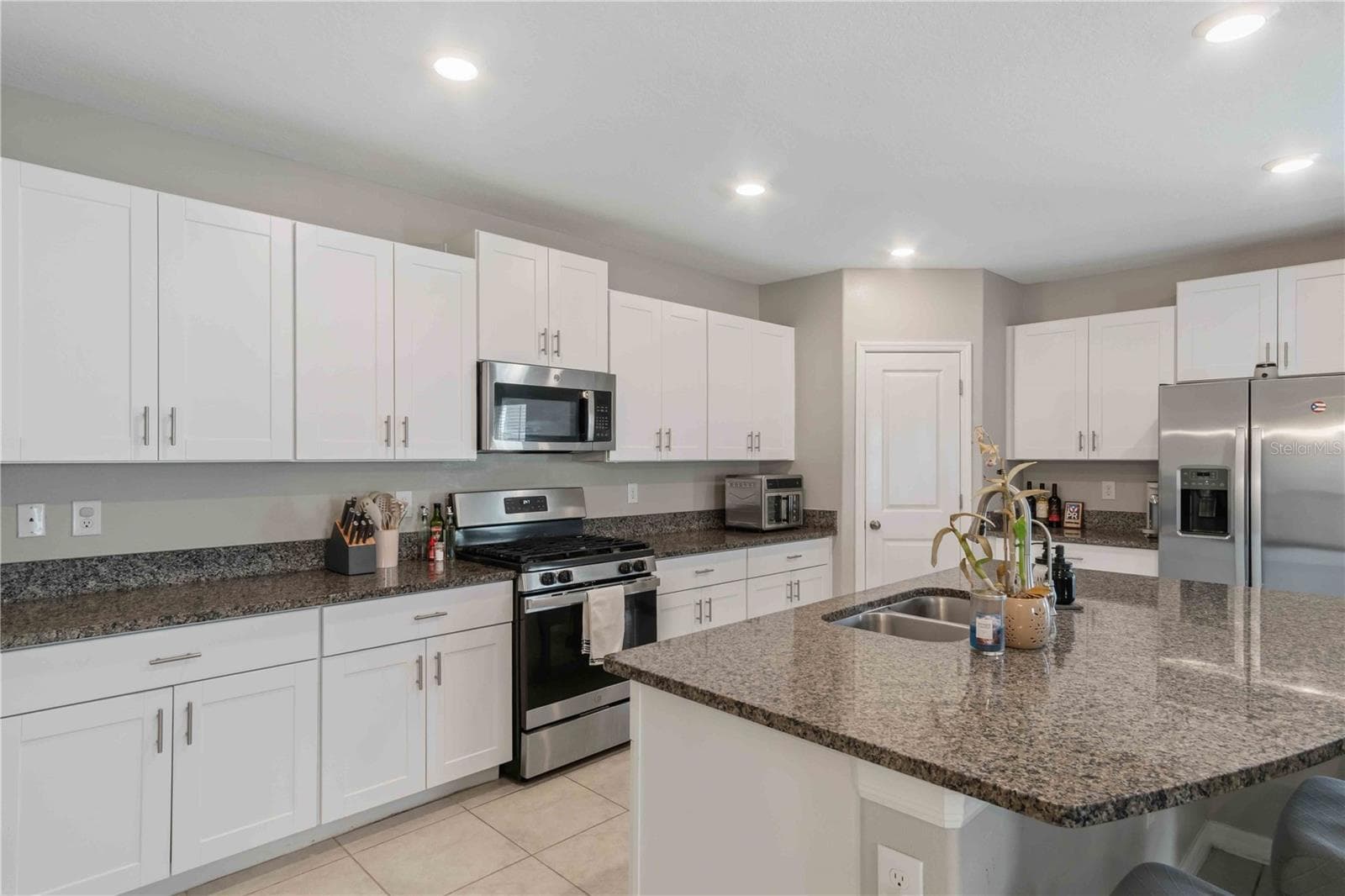 Single Family Residence at 9440 LEMON DROP LOOP, SUN CITY CENTER, photo 11 of 55