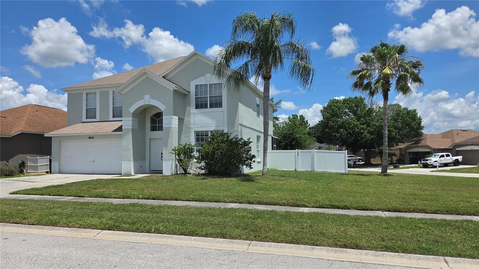 Single Family Residence at 10422 GLEN WILLOW LN, TAMPA, photo 6 of 46