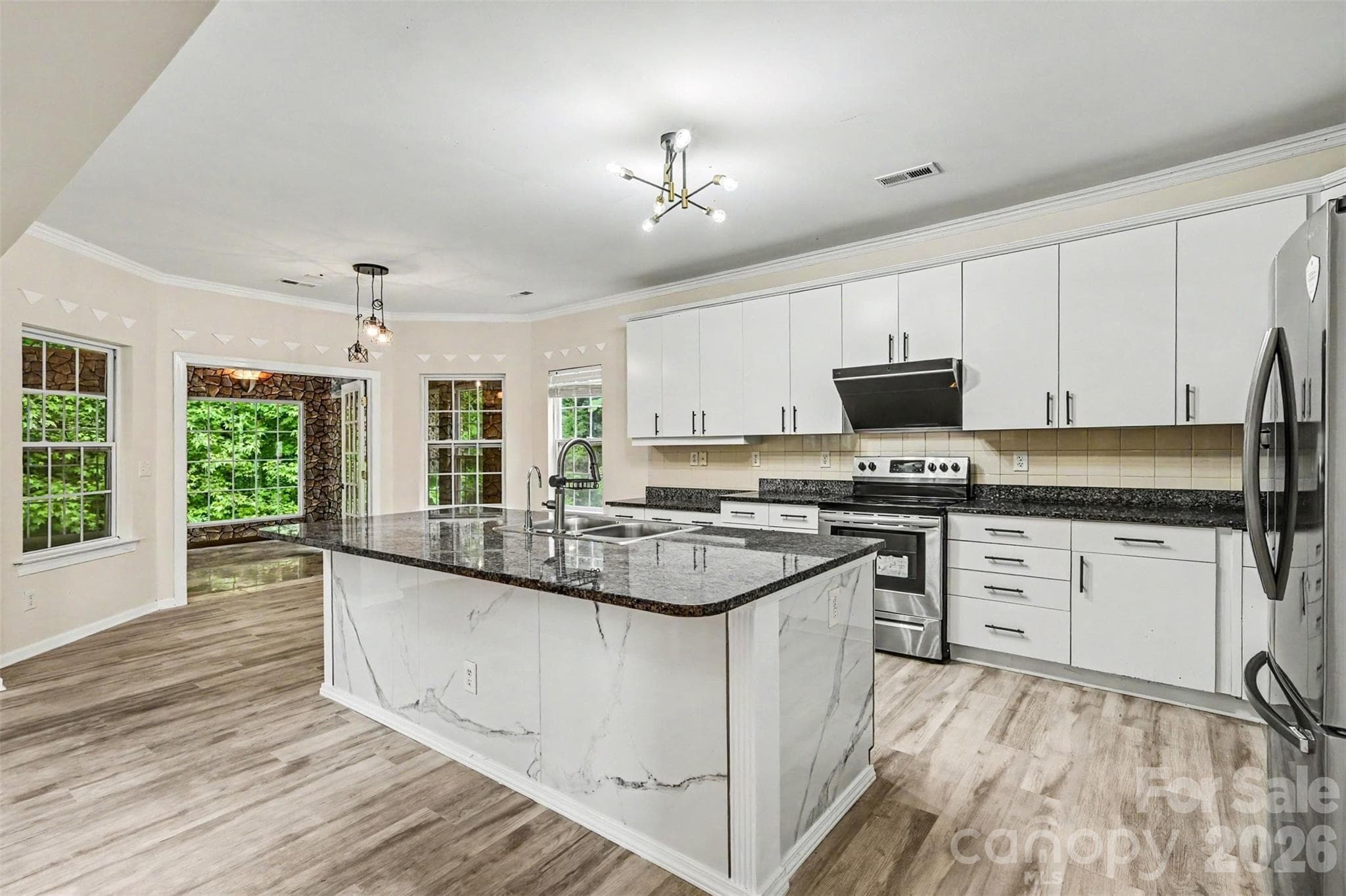 Single Family Residence at 1631 Shadow Creek Street NW, Concord, photo 13 of 43