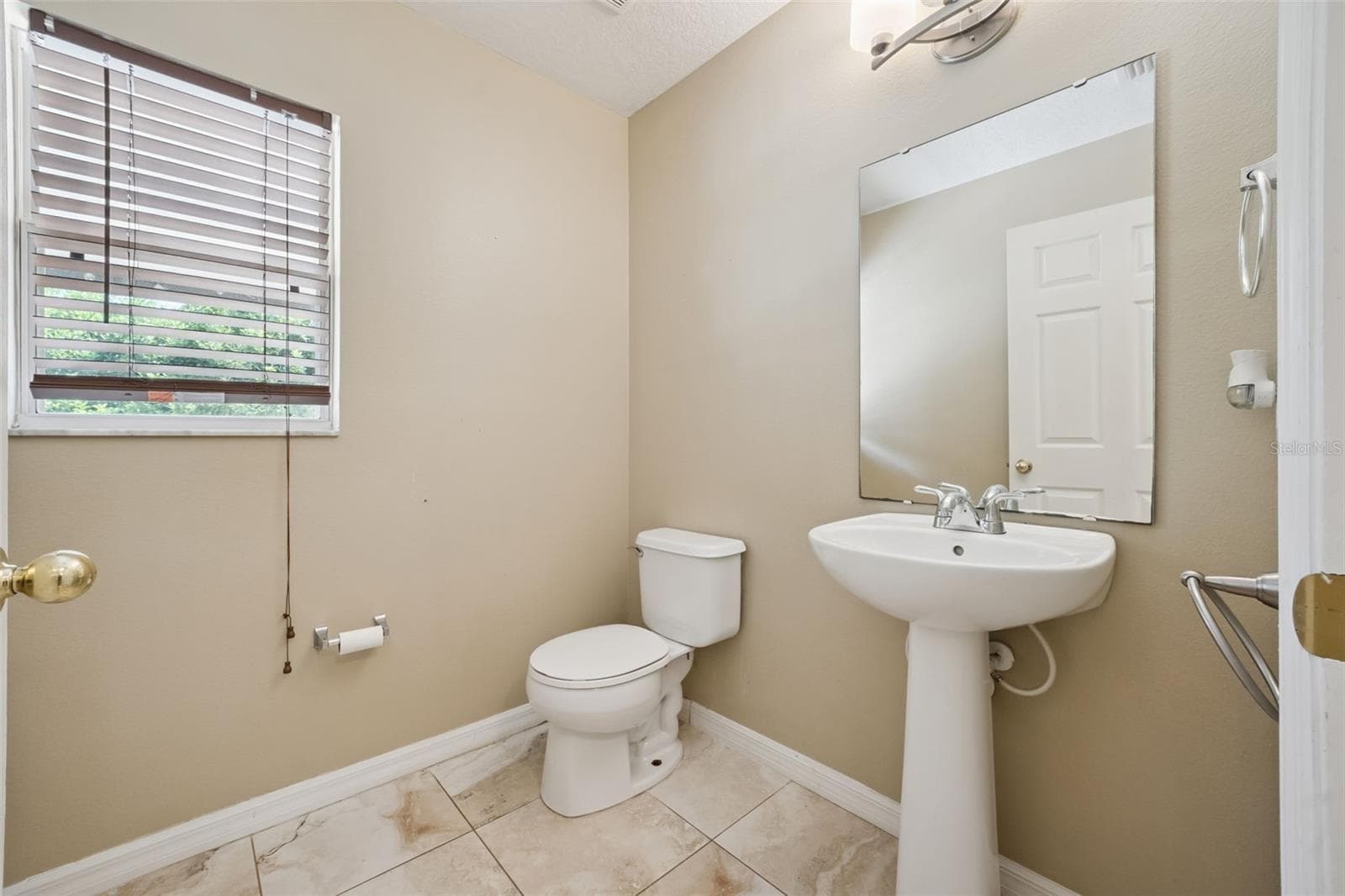 Half Bathroom - 5056 GANDROSS LN, MOUNT DORA