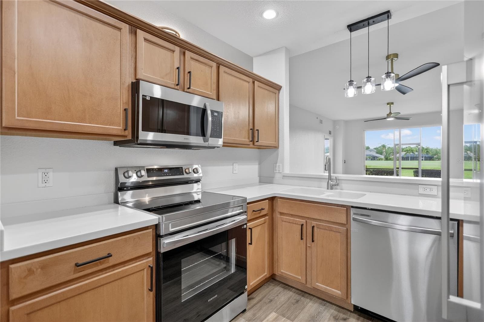 Condominium at 915 FAIRWAYCOVE LN #101, BRADENTON, photo 22 of 67
