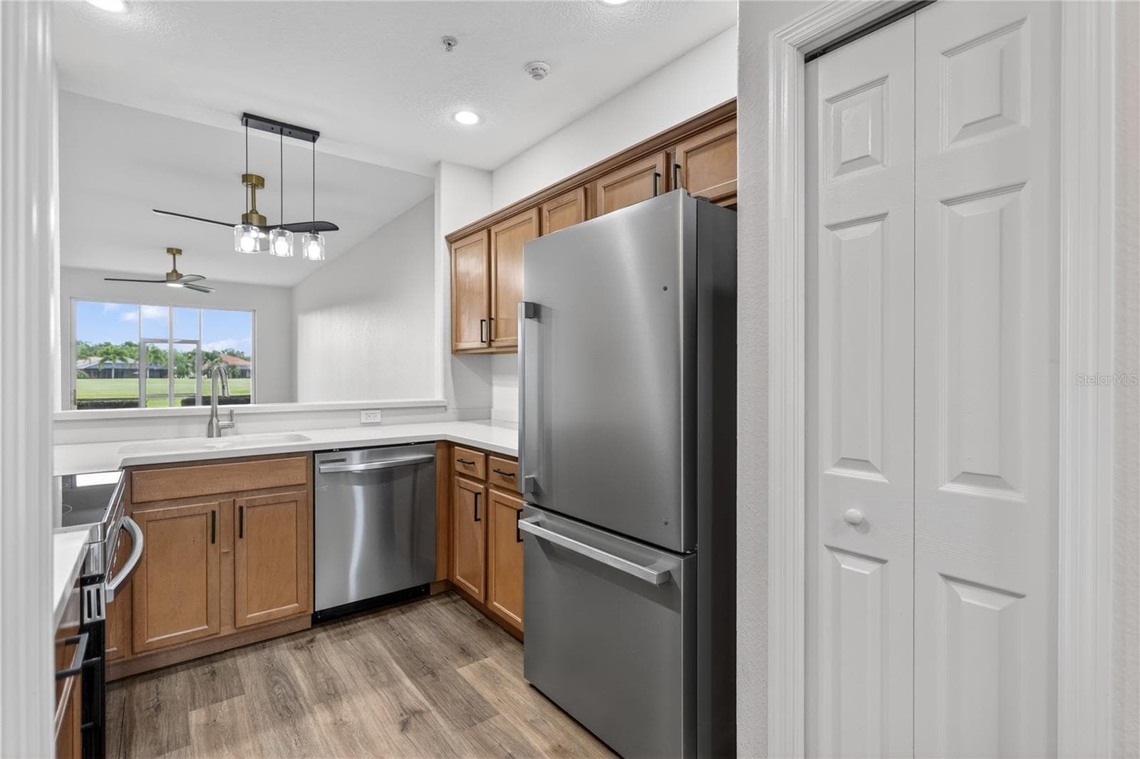 Condominium at 915 FAIRWAYCOVE LN #101, BRADENTON, photo 25 of 67