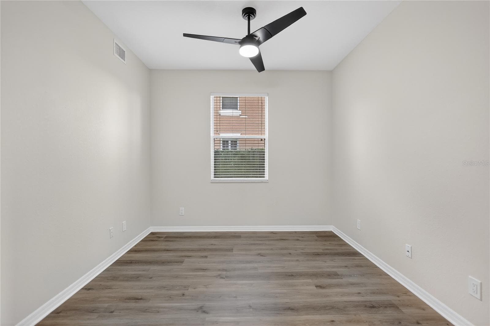 Condominium at 915 FAIRWAYCOVE LN #101, BRADENTON, photo 42 of 67