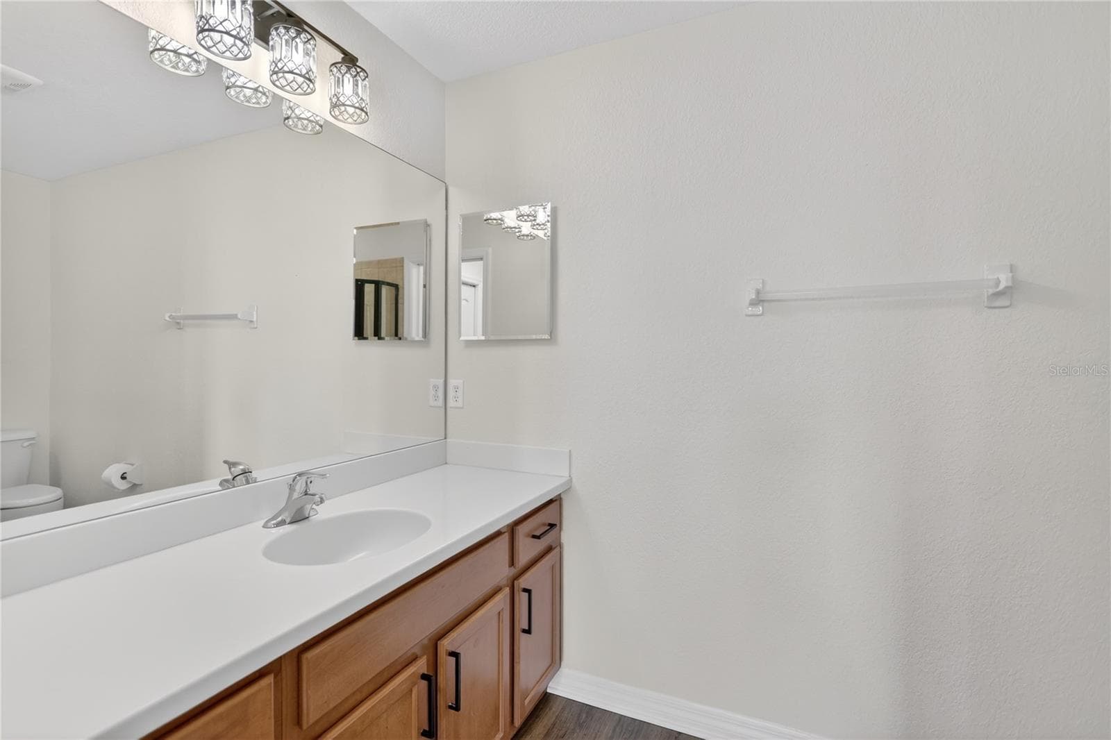 Condominium at 915 FAIRWAYCOVE LN #101, BRADENTON, photo 33 of 67