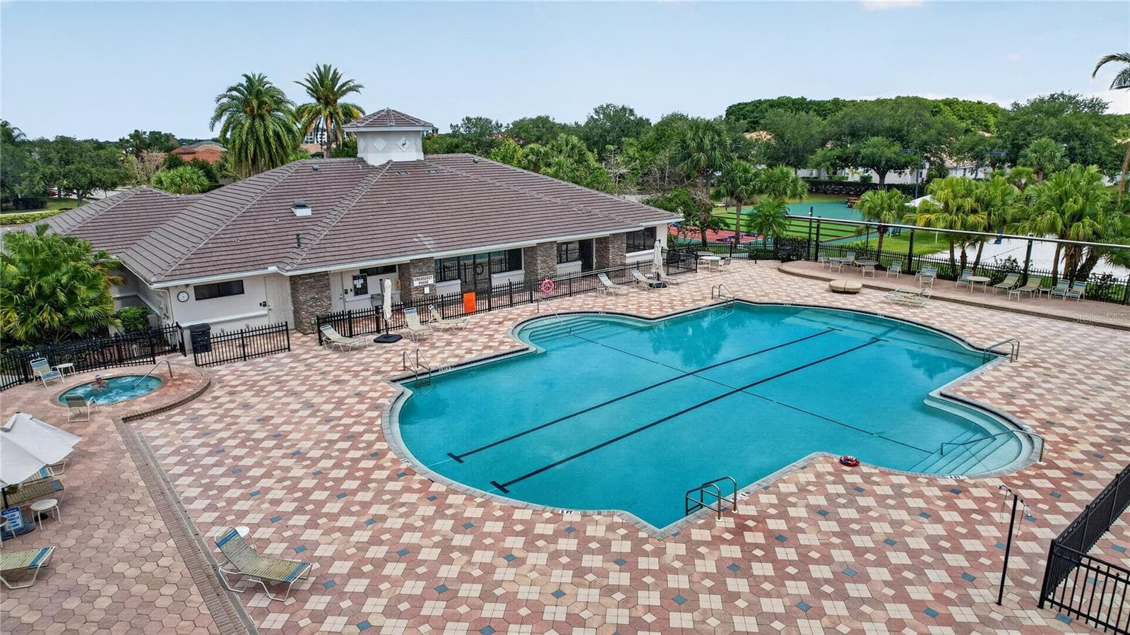 Condominium at 915 FAIRWAYCOVE LN #101, BRADENTON, photo 58 of 67