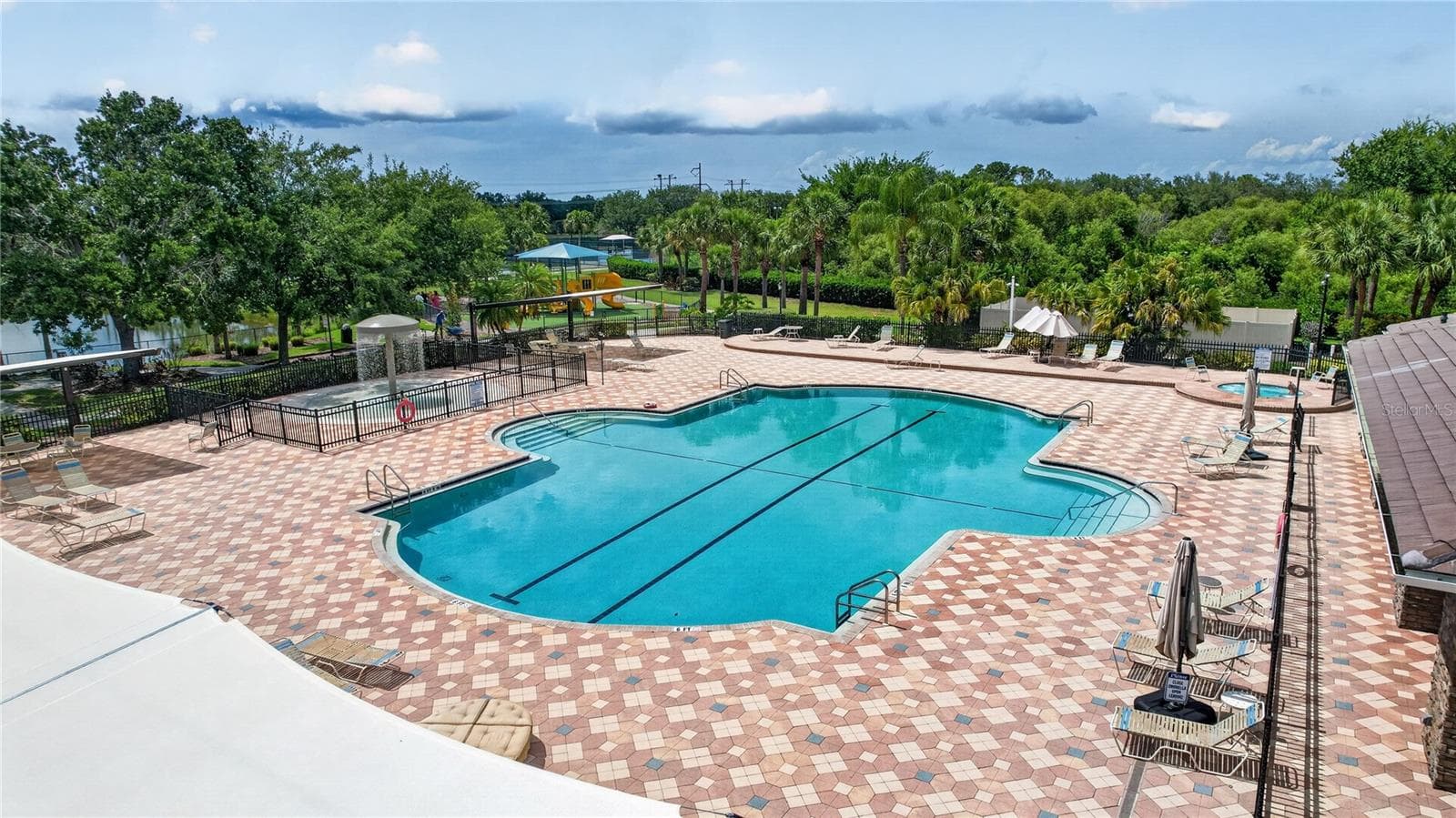 Condominium at 915 FAIRWAYCOVE LN #101, BRADENTON, photo 61 of 67