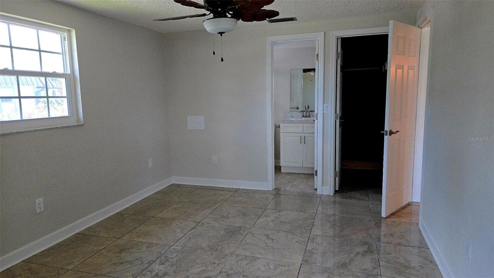Condominium at 4249 STRATFORD DR #4249, NEW PORT RICHEY, photo 11 of 18