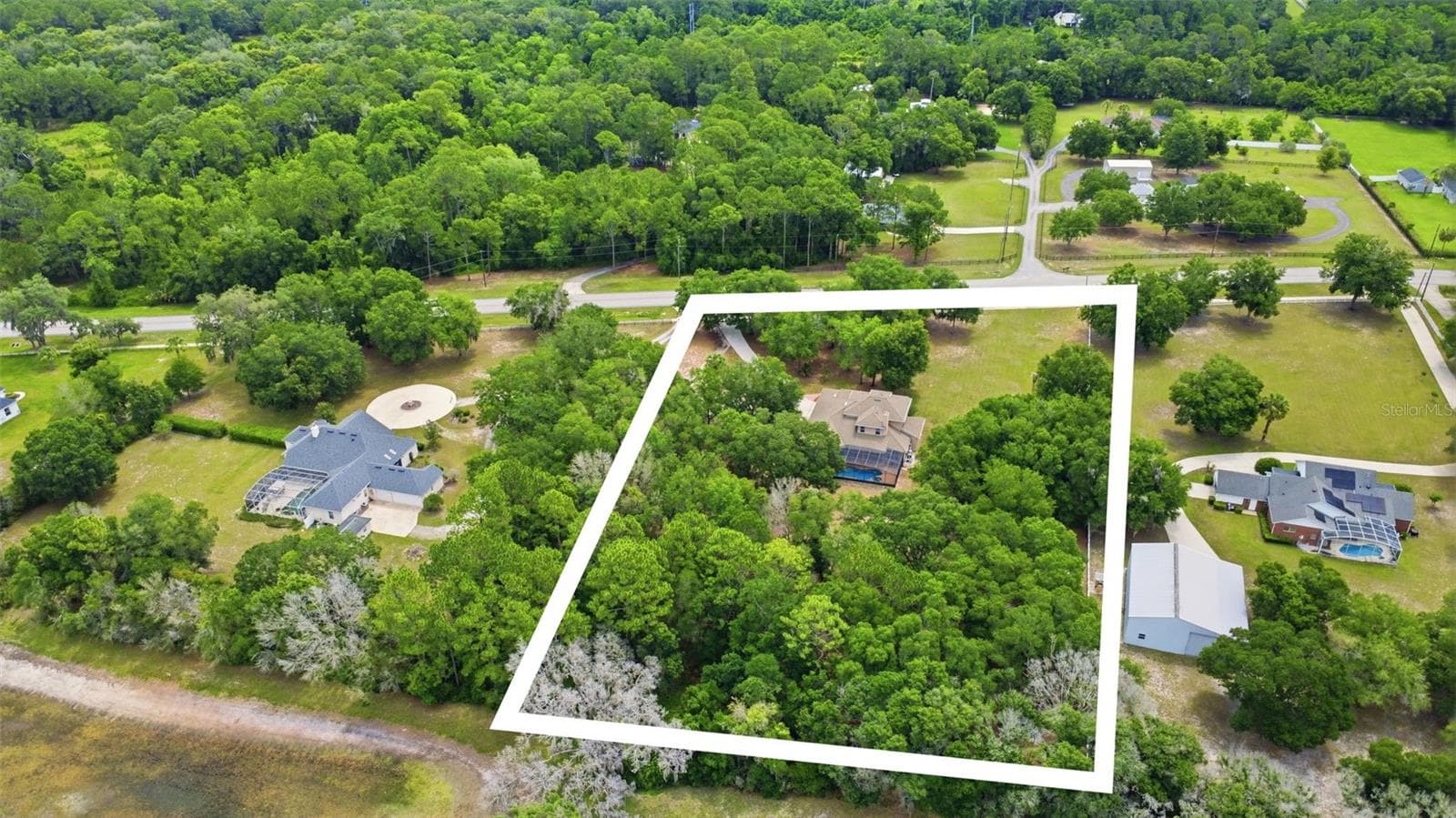 Single Family Residence at 530 N BLUE LAKE AVE, DELAND, photo 10 of 68