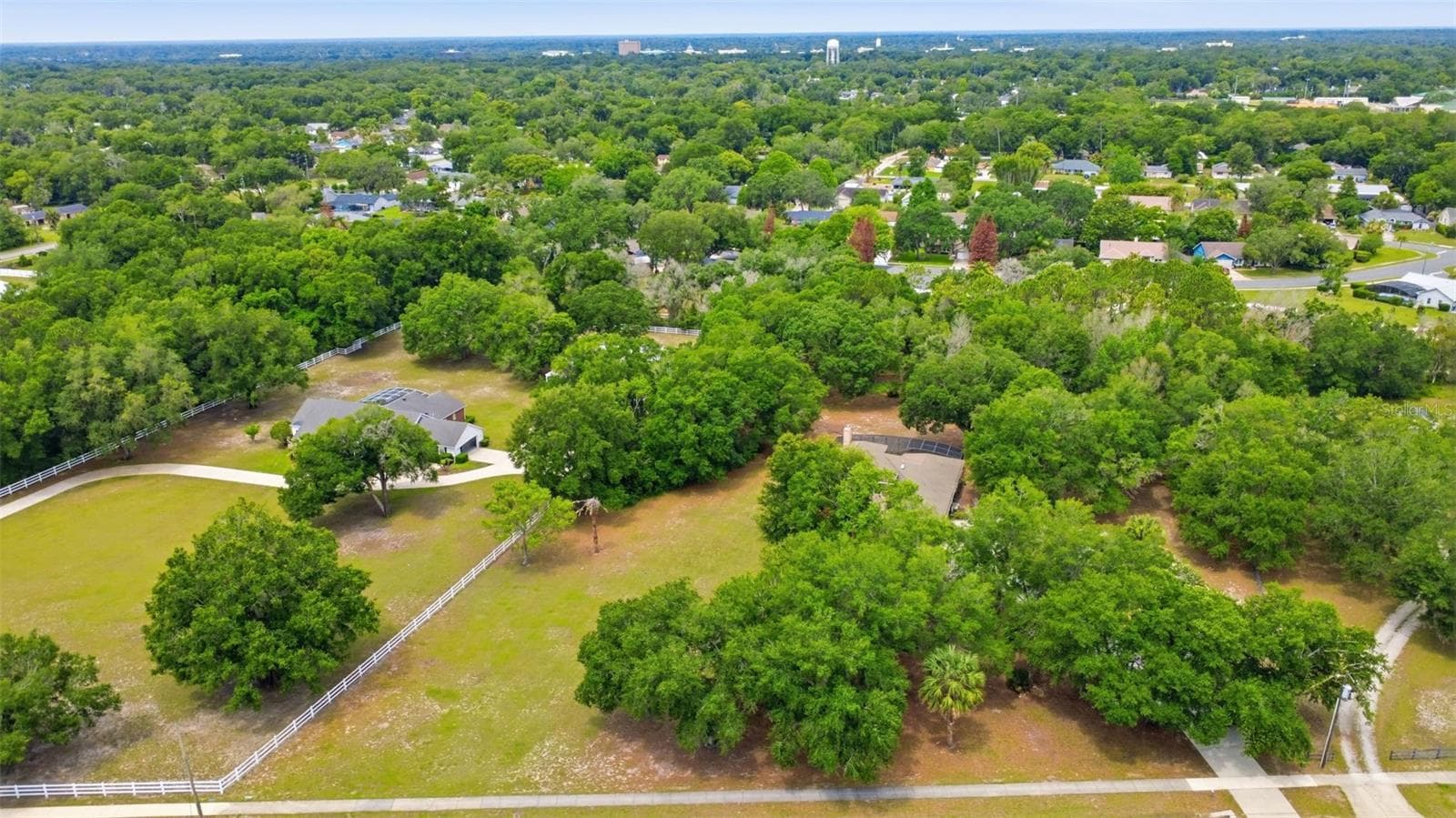 Single Family Residence at 530 N BLUE LAKE AVE, DELAND, photo 11 of 68