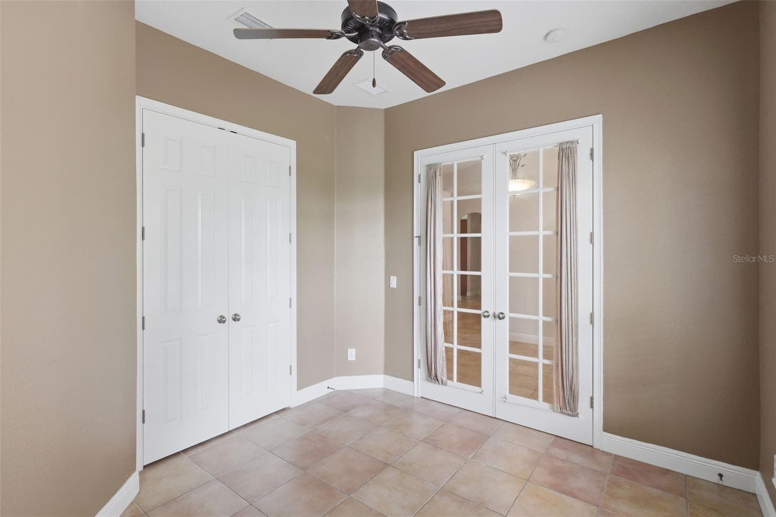 Single Family Residence at 530 N BLUE LAKE AVE, DELAND, photo 33 of 68