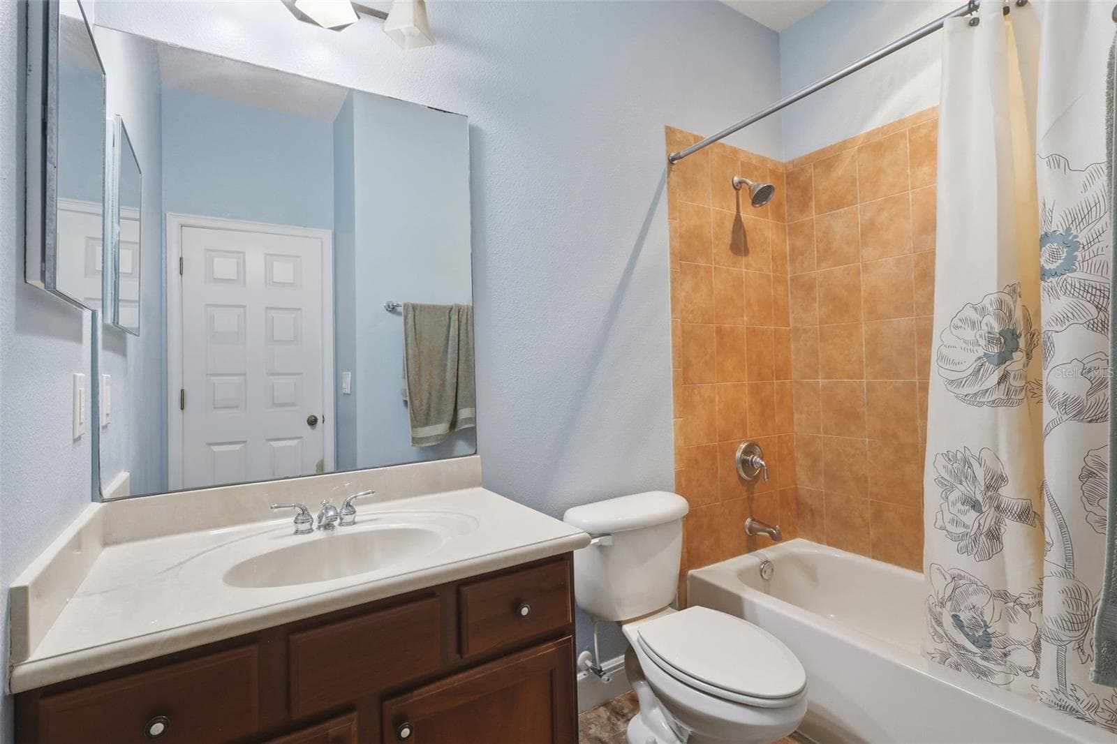 Single Family Residence at 530 N BLUE LAKE AVE, DELAND, photo 38 of 68