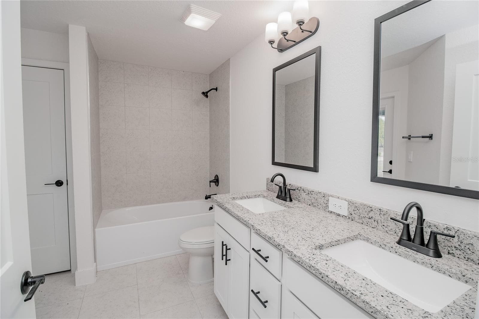 Single Family Residence at 1222 HICKORY NUT DR, LAKE WALES, photo 22 of 28