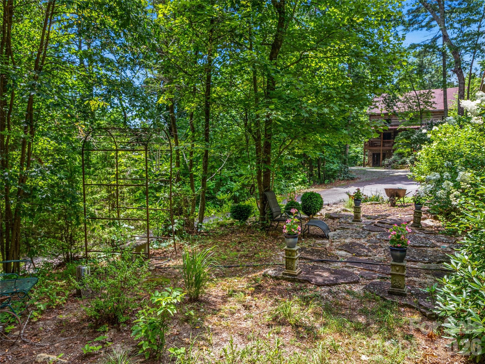 Single Family Residence at 69 Dogwood Branch Lane, Zirconia, photo 15 of 48