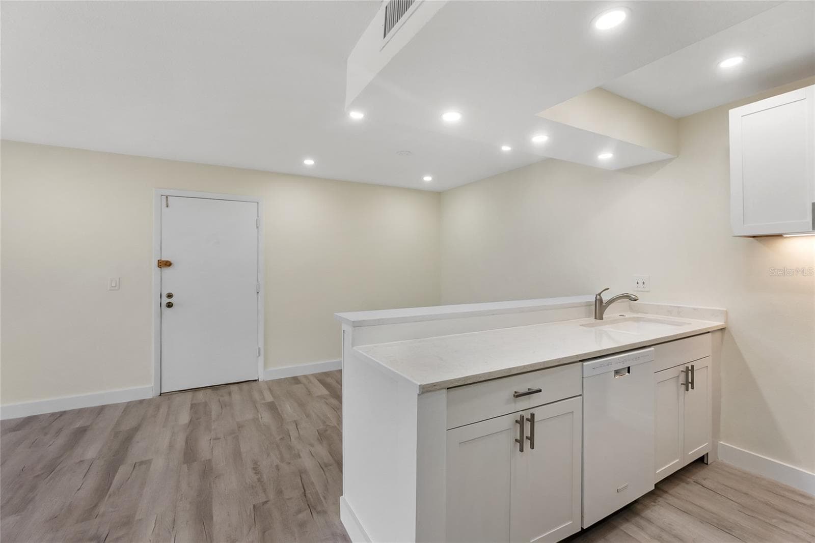 Condominium at 3229 BENEVA RD #203, SARASOTA, photo 5 of 38