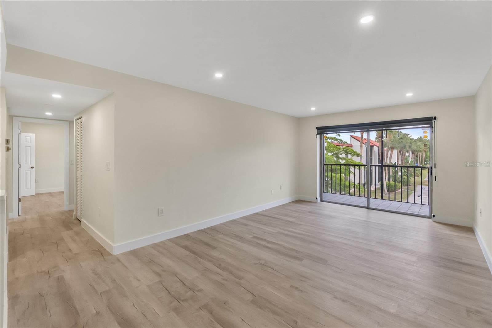 Condominium at 3229 BENEVA RD #203, SARASOTA, photo 9 of 38
