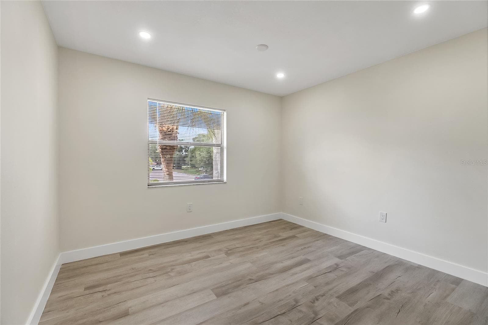 Condominium at 3229 BENEVA RD #203, SARASOTA, photo 14 of 38