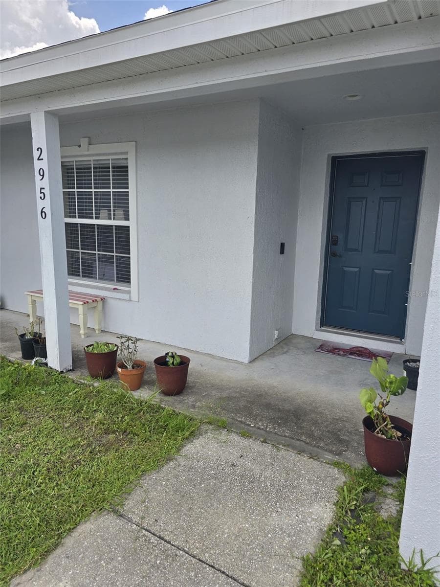 Single Family Residence at 2956 COACH LAMP RD, MULBERRY, photo 2 of 12
