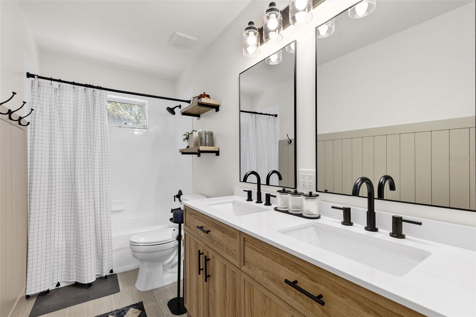 Single Family Residence at 16127 LYTHAM DR, ODESSA, photo 31 of 33