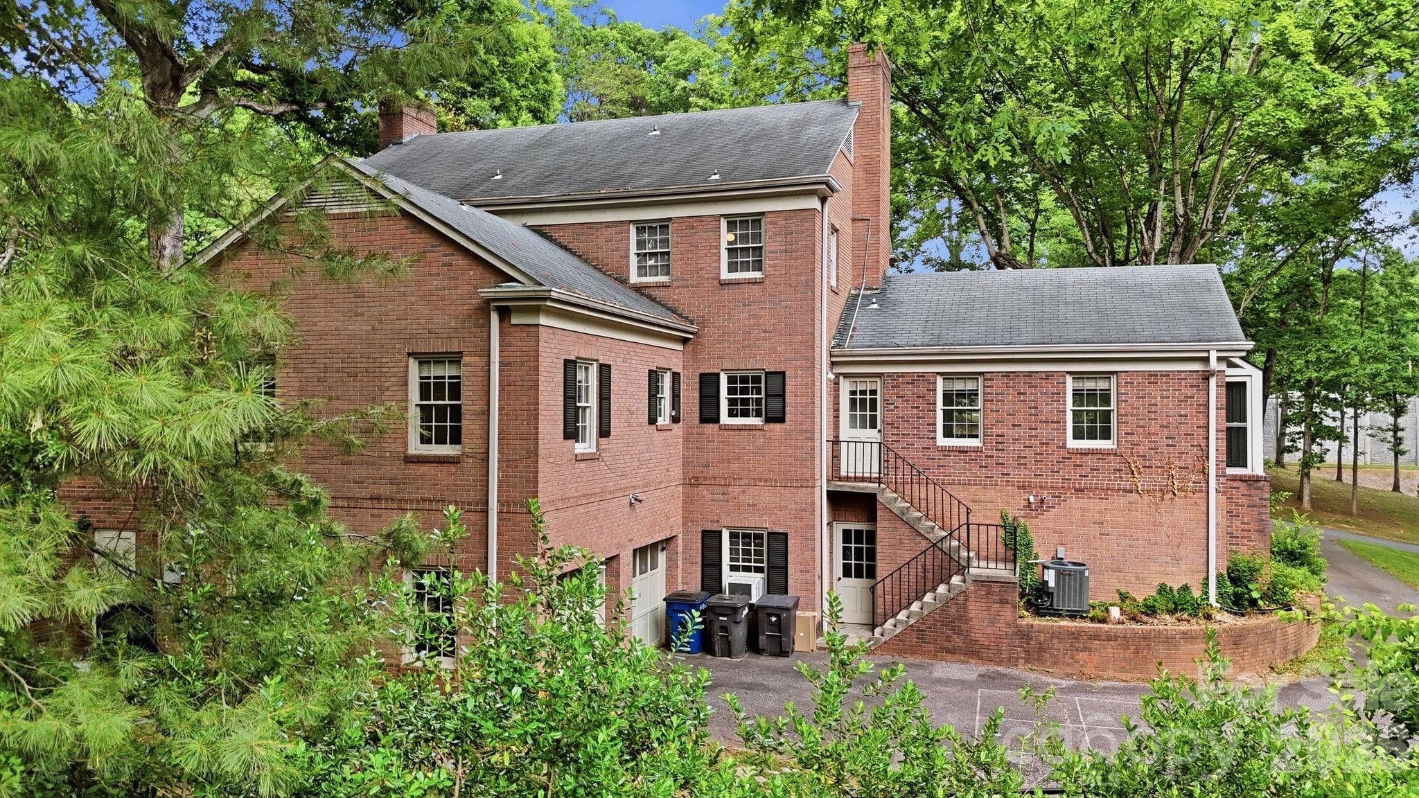 Single Family Residence at Statesville, photo 3 of 48