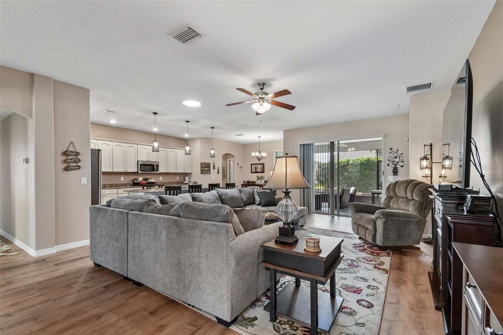 Single Family Residence at 26617 OTTER CREEK LN, LEESBURG, photo 12 of 39