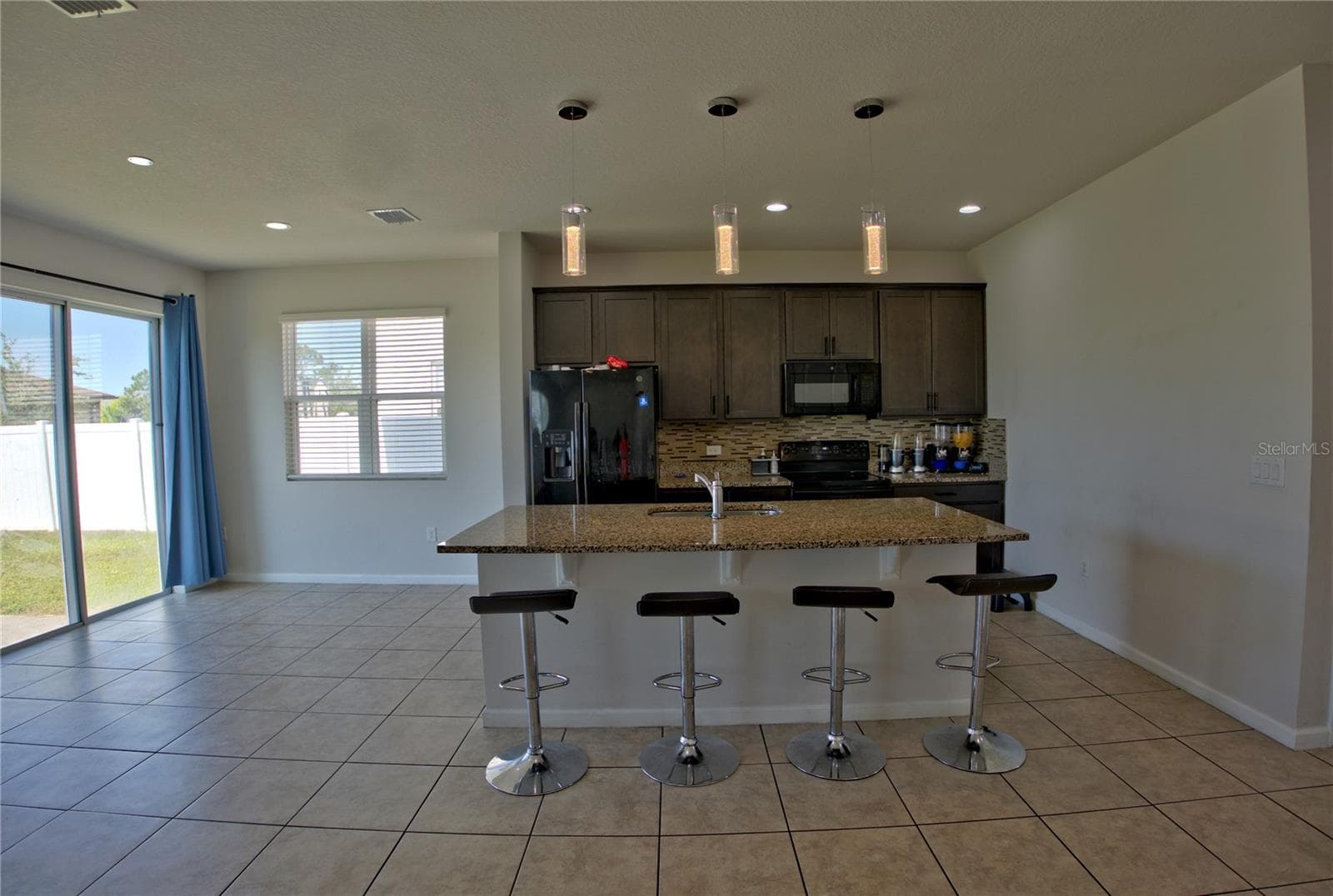 Single Family Residence at 3576 BRISTOL COVE LN, ST CLOUD, photo 5 of 19
