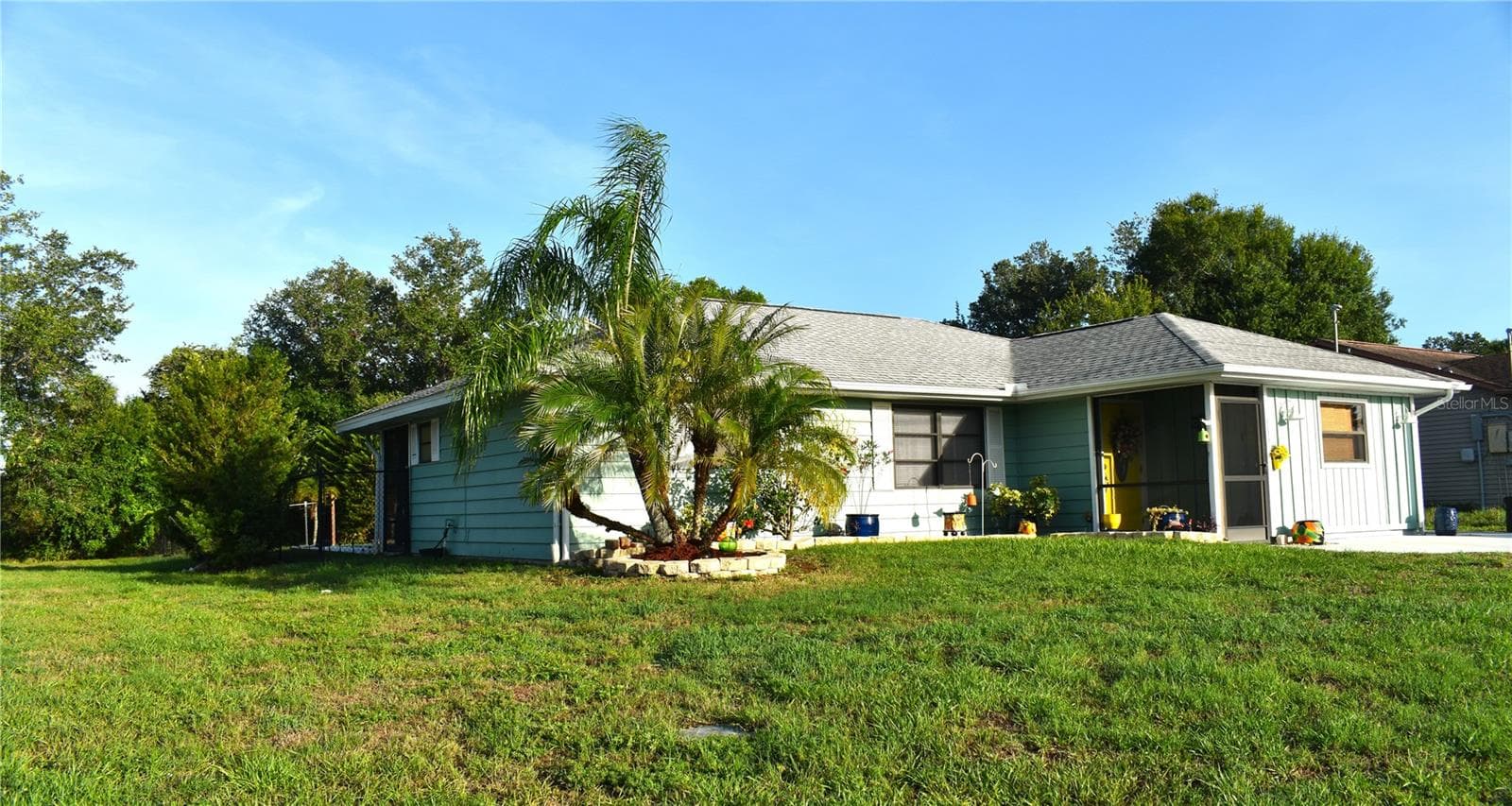 335 HARBOR BLVD