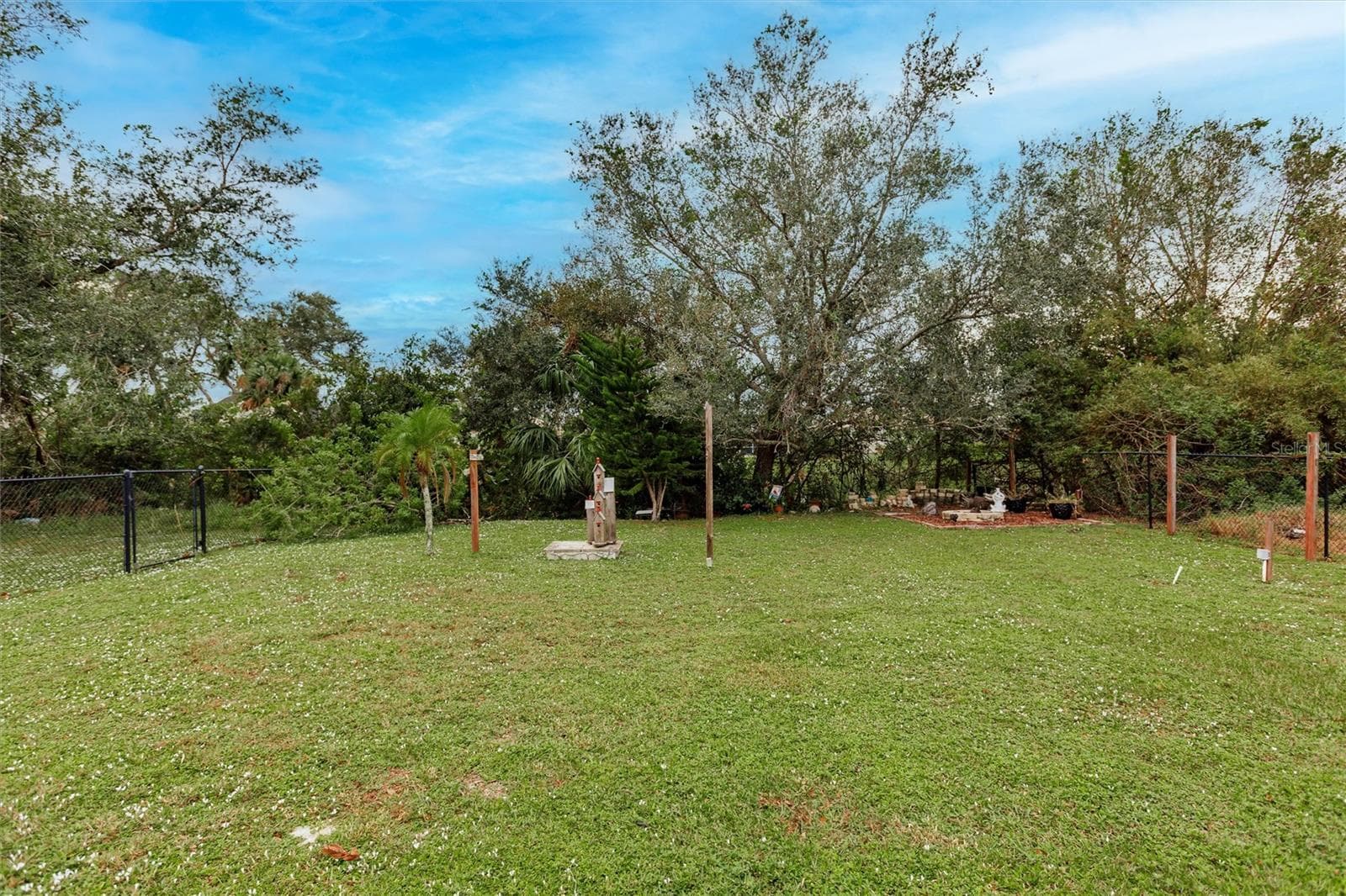Single Family Residence at 335 HARBOR BLVD, PORT CHARLOTTE, photo 35 of 46