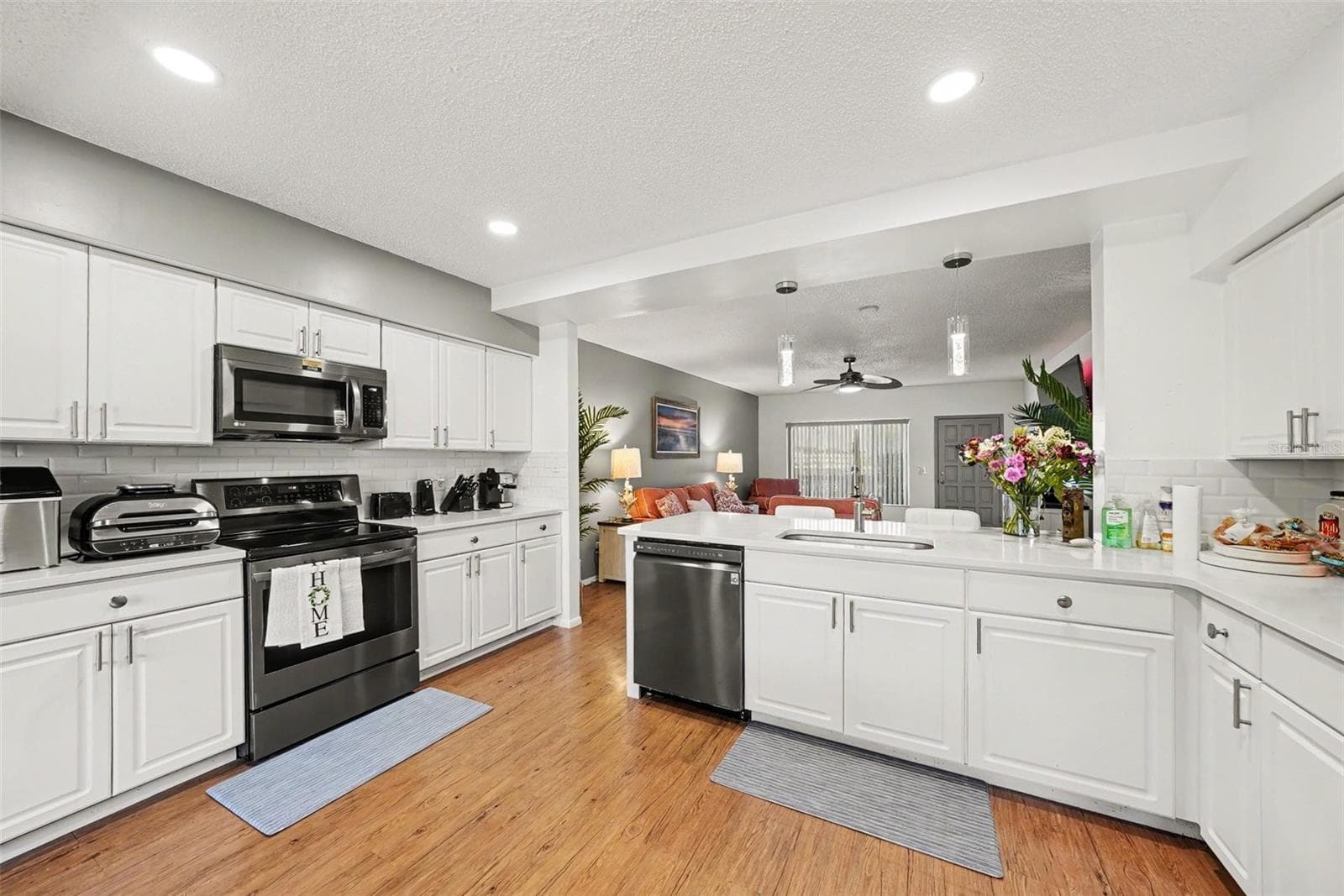 Kitchen - 2284 PHILIPPINE DR #69, CLEARWATER